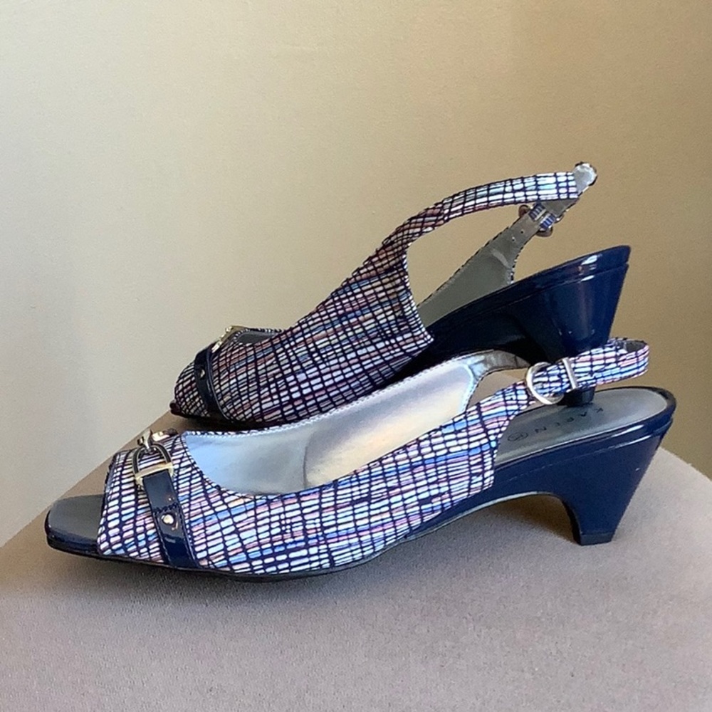 Karen Scott Shoes